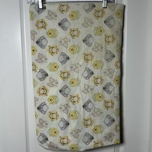 Disney Baby Classic Winnie the Pooh and Friends 100% Cotton Fitted Crib Sheet